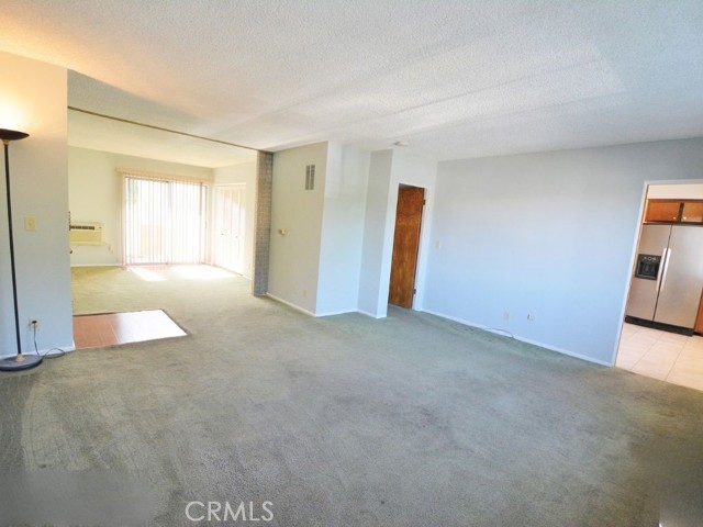 Detail Gallery Image 5 of 15 For 1755 N Berendo St #28,  Los Angeles,  CA 90027 - 1 Beds | 1 Baths