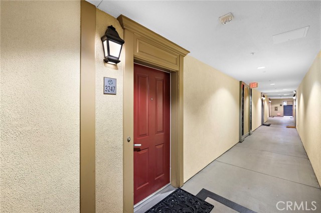 3247 Watermarke Place, Irvine CA: https://media.crmls.org/medias/51ea5220-6c7a-448d-a61a-775da1b961c0.jpg