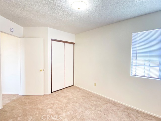 11369 Weinhart Court, Moreno Valley CA: https://media.crmls.org/medias/51ea76f7-d390-4968-968d-4f1c2abe1102.jpg
