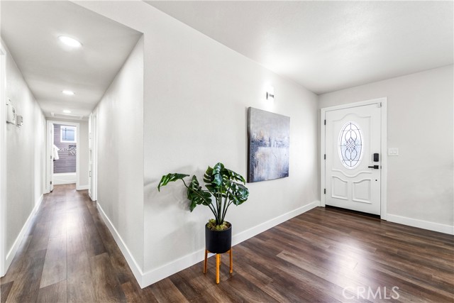 5472 Santa Gertrudes, Garden Grove CA: https://media.crmls.org/medias/51eacd44-d6b2-4a26-8e59-cd736eccb101.jpg