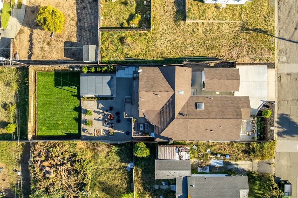 https://media.crmls.org/medias/51ead40c-47e5-4072-8475-a524a7159678.jpg?preset=X-Large