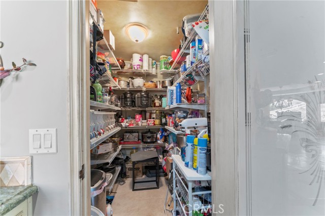 34037 Agua Dulce Canyon Road, Agua Dulce CA: https://media.crmls.org/medias/51ead4cc-63fd-49ee-85e7-faa0a5c914b7.jpg