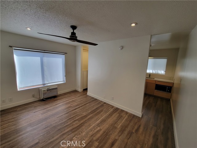 Detail Gallery Image 3 of 6 For 5258 Cartwright Ave #1,  North Hollywood,  CA 91601 - 0 Beds | 1 Baths