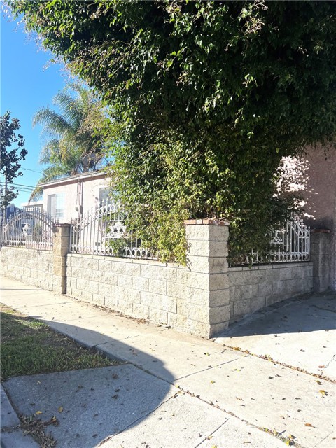 Detail Gallery Image 23 of 28 For 4703 W 118th St, Hawthorne,  CA 90250 - 4 Beds | 2 Baths