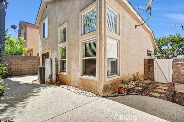 Detail Gallery Image 24 of 26 For 566 Hooper, Simi Valley,  CA 93065 - 3 Beds | 2/1 Baths