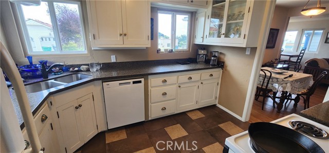 Detail Gallery Image 27 of 45 For 265 Chatham Ln, Cambria,  CA 93428 - 2 Beds | 1 Baths