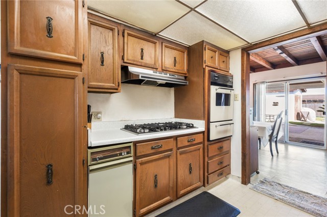 Detail Gallery Image 16 of 39 For 18244 Ashley, Torrance,  CA 90504 - 3 Beds | 2 Baths