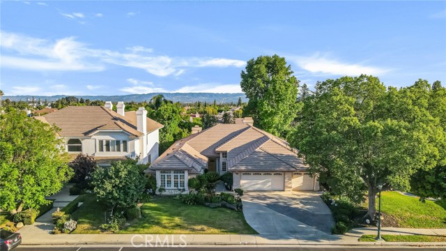 Detail Gallery Image 1 of 55 For 18830 Beechtree Ln, Porter Ranch,  CA 91326 - 5 Beds | 4/1 Baths