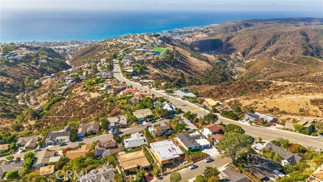 Detail Gallery Image 38 of 39 For 3188 Bern Dr, Laguna Beach,  CA 92651 - 4 Beds | 3 Baths