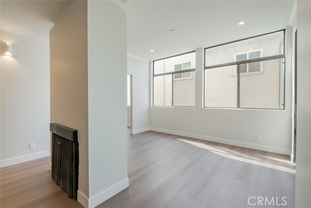 Detail Gallery Image 11 of 40 For 1305 N Columbus Ave #112,  Glendale,  CA 91202 - 2 Beds | 2 Baths