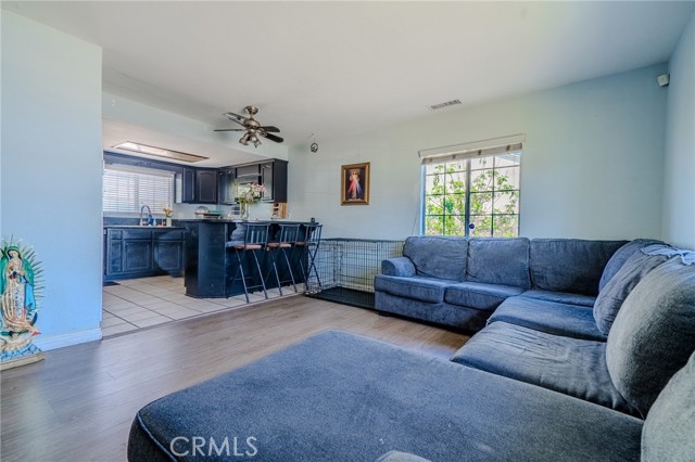13018 Rosecrans Avenue, Norwalk CA: https://media.crmls.org/medias/51edb857-d13d-456a-83d9-81d43674c142.jpg