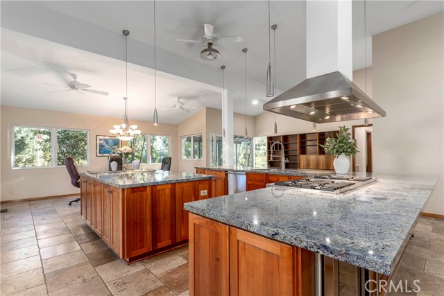 Detail Gallery Image 23 of 37 For 5653 Shirley Ave, Tarzana,  CA 91356 - 3 Beds | 2 Baths