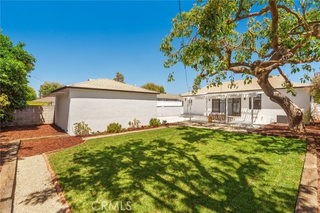 17200 Lanark Street photo 22