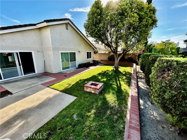 Detail Gallery Image 19 of 21 For 5941 E Camino Correr, Anaheim,  CA 92807 - 3 Beds | 2 Baths