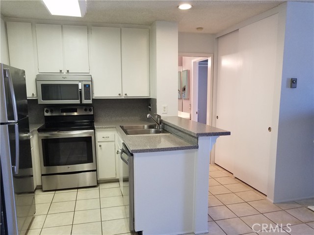 1775 Diamond Street, San Diego CA: https://media.crmls.org/medias/51ef5d76-cf8f-49c1-bf87-a2ba216b80bb.jpg