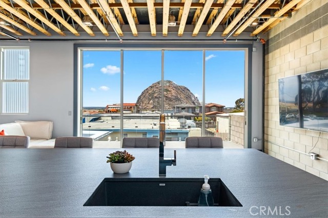 1130 Scott Street, Morro Bay CA: https://media.crmls.org/medias/51efc7f0-3a8a-458b-8561-76f39094ba9d.jpg