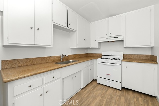 Detail Gallery Image 13 of 28 For 6645 Orange Ave, Long Beach,  CA 90805 - – Beds | – Baths