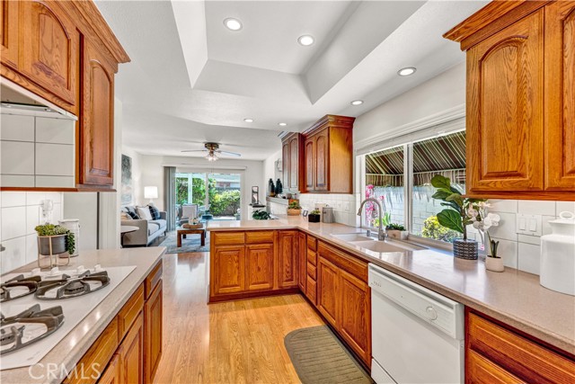 Detail Gallery Image 19 of 47 For 10924 Nighthawk Circle, Fountain Valley,  CA 92708 - 4 Beds | 2/1 Baths
