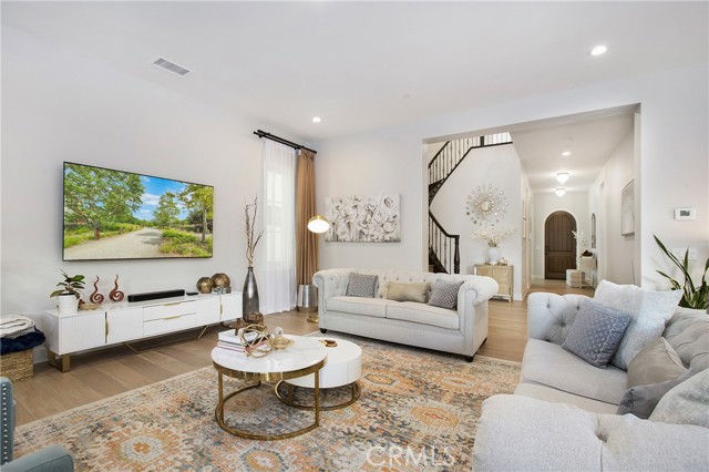 85 Spacial, Irvine CA: https://media.crmls.org/medias/51f119de-1f97-4f01-8a31-5084fb711f72.jpg