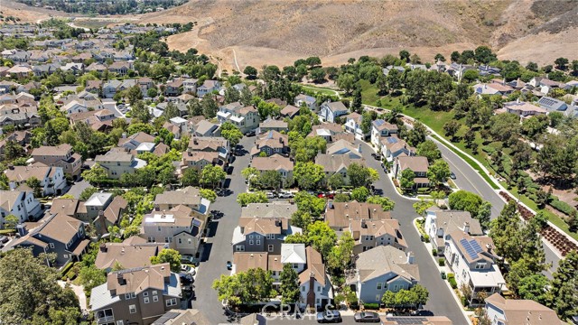 19 Rinehart Road, Ladera Ranch CA: https://media.crmls.org/medias/51f17c5d-dcf3-4c6c-820a-9c9a82b6b320.jpg