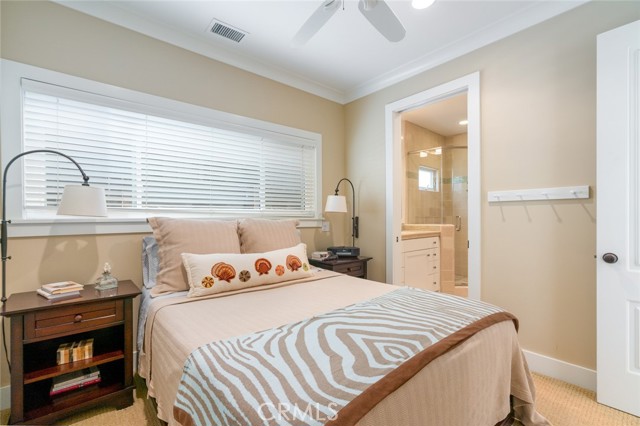 51f1d2a4 081d 46fa 9ad1 77c14f5c93c2