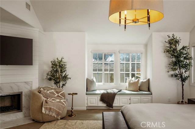 Detail Gallery Image 19 of 29 For 1720 Oak Ave, Manhattan Beach,  CA 90266 - 4 Beds | 3/1 Baths