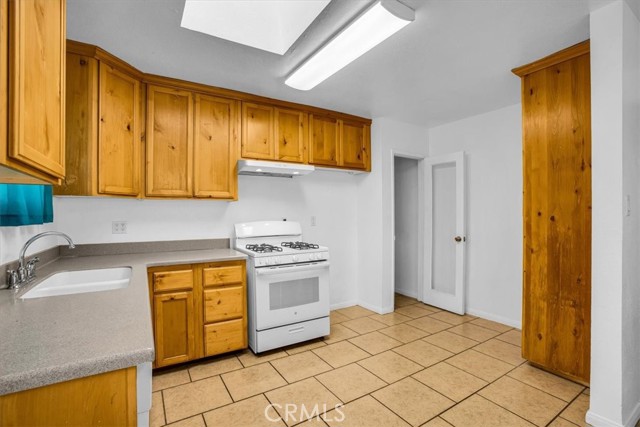 Detail Gallery Image 12 of 46 For 6724 El Sol Ave, Twentynine Palms,  CA 92277 - 3 Beds | 1 Baths