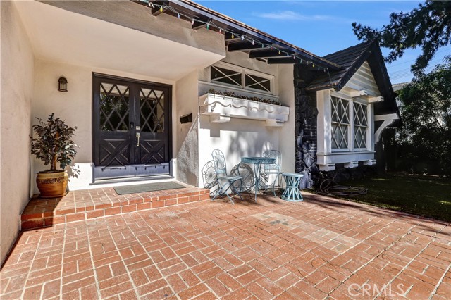 Detail Gallery Image 3 of 17 For 8308 Jason Ave, West Hills,  CA 91304 - 4 Beds | 2/1 Baths