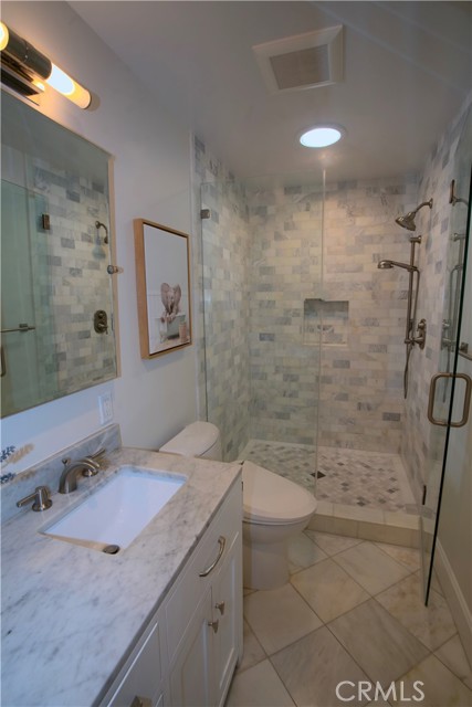 1736 Bayport Way, Newport Beach CA: https://media.crmls.org/medias/51f3310b-1a78-405c-bedc-db5a2c288503.jpg