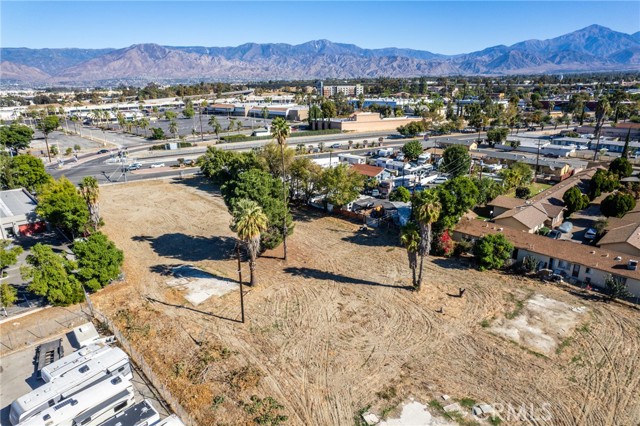 Detail Gallery Image 14 of 20 For 1417 W Redlands Bld, Redlands,  CA 92373 - – Beds | – Baths