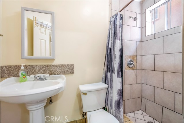 Detail Gallery Image 33 of 54 For 1340 1342 W 25th, Los Angeles,  CA 90007 - – Beds | – Baths