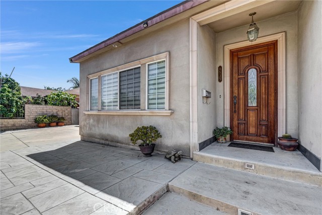 5 Bed Home for Sale in Sun Valley, California