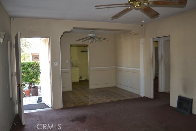 2121 N Pass Avenue, Burbank CA: https://media.crmls.org/medias/51f471d7-2e37-4adb-b15d-a5678cfb256d.jpg