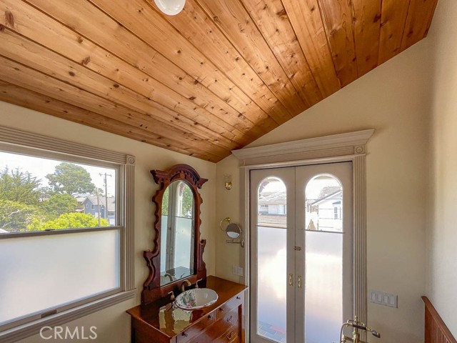 Detail Gallery Image 31 of 46 For 535 Huntington Rd, Cambria,  CA 93428 - 4 Beds | 3 Baths