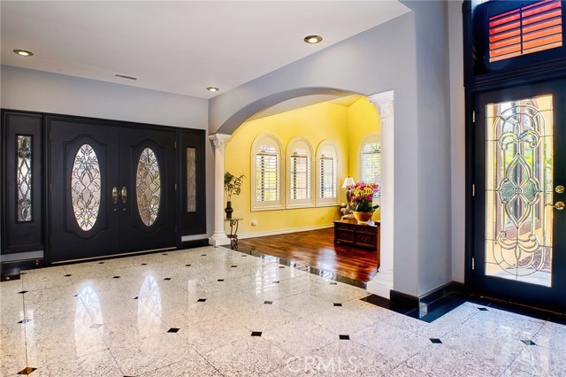 948 Peninsula Avenue, Claremont CA: https://media.crmls.org/medias/51f4efa5-3e7b-482e-a99d-9383f016f6ee.jpg