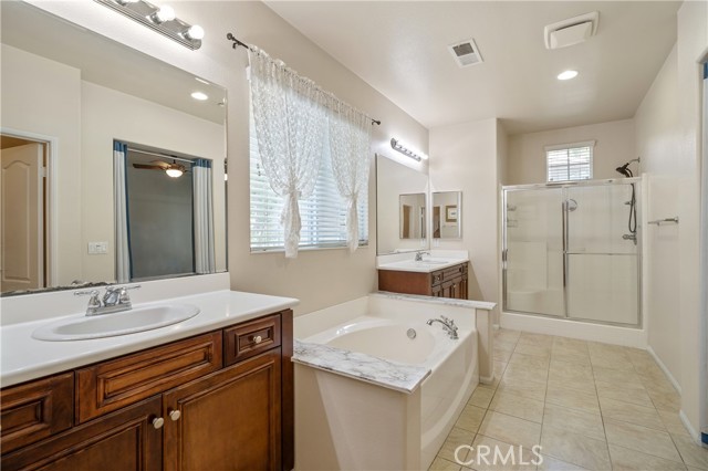 Detail Gallery Image 18 of 28 For 30505 Canyon Hills Rd #1205,  Lake Elsinore,  CA 92532 - 3 Beds | 2/1 Baths