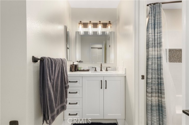 Detail Gallery Image 13 of 31 For 1321 Beryl St #101,  Redondo Beach,  CA 90277 - 3 Beds | 2/1 Baths