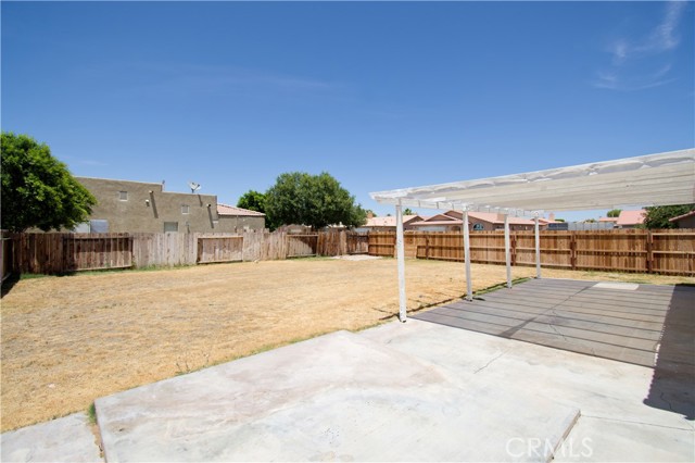 Detail Gallery Image 3 of 21 For 311 Mariposa Trl, Blythe,  CA 92225 - 4 Beds | 3/1 Baths