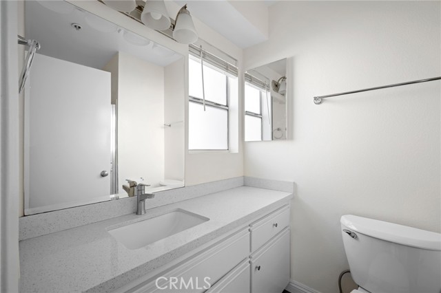 Detail Gallery Image 13 of 23 For 138 S Adams St #2,  Glendale,  CA 91205 - 2 Beds | 2 Baths