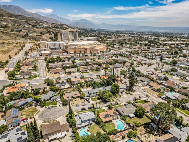 5644 Wadsworth Avenue, Highland CA: https://media.crmls.org/medias/51f712c5-49f4-478b-b247-30b8bb06d504.jpg