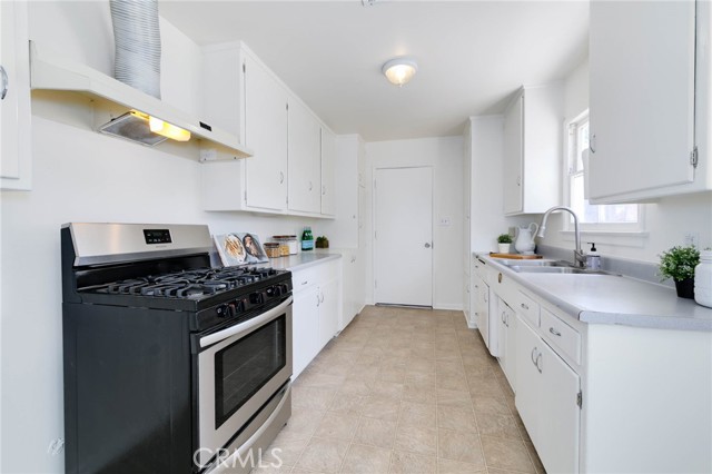 Detail Gallery Image 7 of 20 For 38338 16th St, Palmdale,  CA 93550 - 3 Beds | 1 Baths