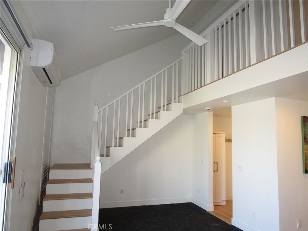 MLS #OC25034586 img 4