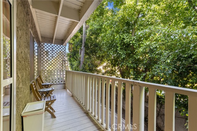 Detail Gallery Image 8 of 18 For 4859 Coldwater Canyon Ave #4,  Sherman Oaks,  CA 91423 - 2 Beds | 2 Baths