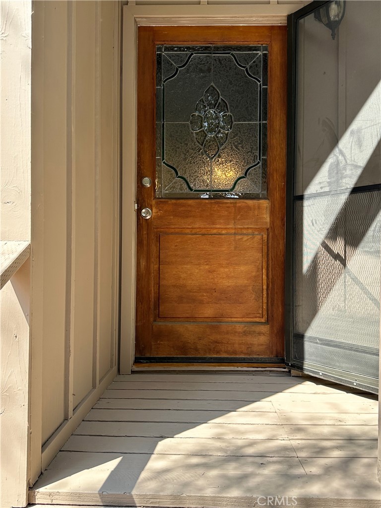 https://media.crmls.org/medias/51f90b4f-c19d-4cfe-b471-a1f3a0a8b9bd.jpg?preset=X-Large