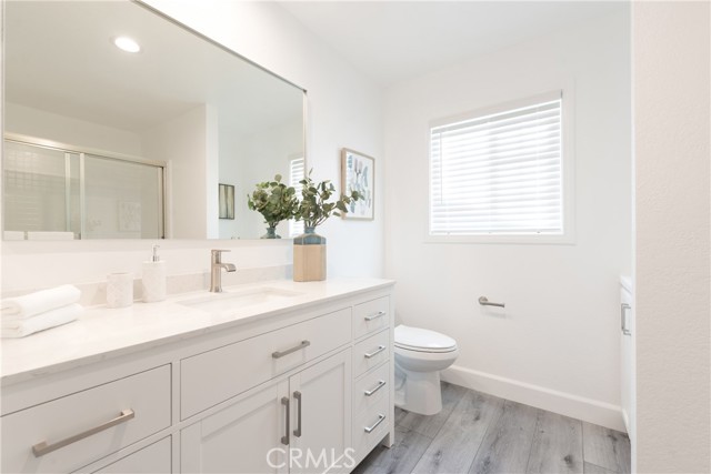Detail Gallery Image 28 of 75 For 2205 Clark Ln a,  Redondo Beach,  CA 90278 - 3 Beds | 2/1 Baths