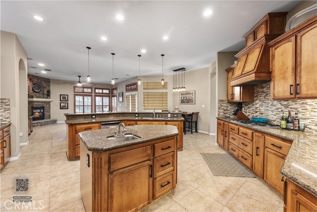 Detail Gallery Image 37 of 75 For 205 Somerford Ct, Bakersfield,  CA 93312 - 5 Beds | 4 Baths