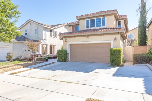 Detail Gallery Image 3 of 49 For 32582 Wildflower Dr, Lake Elsinore,  CA 92532 - 4 Beds | 2/1 Baths