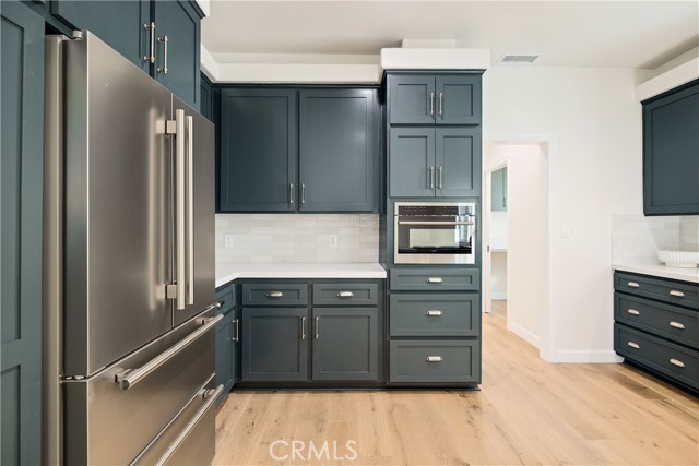 Detail Gallery Image 30 of 58 For 1707 Marshallfield a,  Redondo Beach,  CA 90278 - 3 Beds | 2/1 Baths