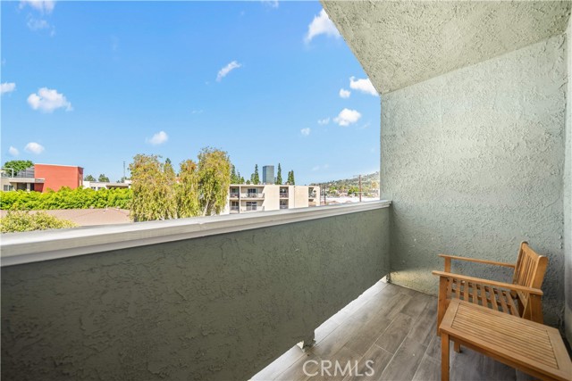 2 Bed Home for Sale in Studio City, California