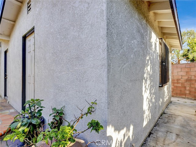 Detail Gallery Image 31 of 32 For 812 W Athens, Los Angeles,  CA 90044 - 4 Beds | 3 Baths